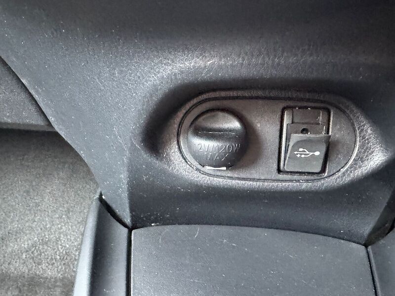 Toyota 1.5 VVT-i Icon Tech Hatchback 5dr Petrol Manual Euro 6 (111 ps)