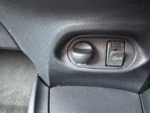 Toyota Yaris VVT-i Icon Tech 