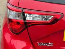 Toyota Yaris VVT-i Icon Tech 