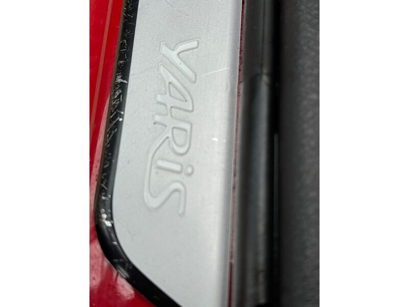 Toyota 1.5 VVT-i Icon Tech Hatchback 5dr Petrol Manual Euro 6 (111 ps)