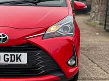 Toyota Yaris VVT-i Icon Tech 