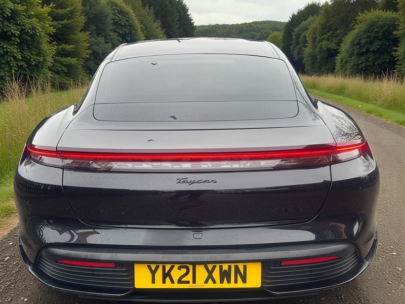 Porsche Performance Plus 93.4kWh Saloon 4dr Electric Auto RWD (476 ps)