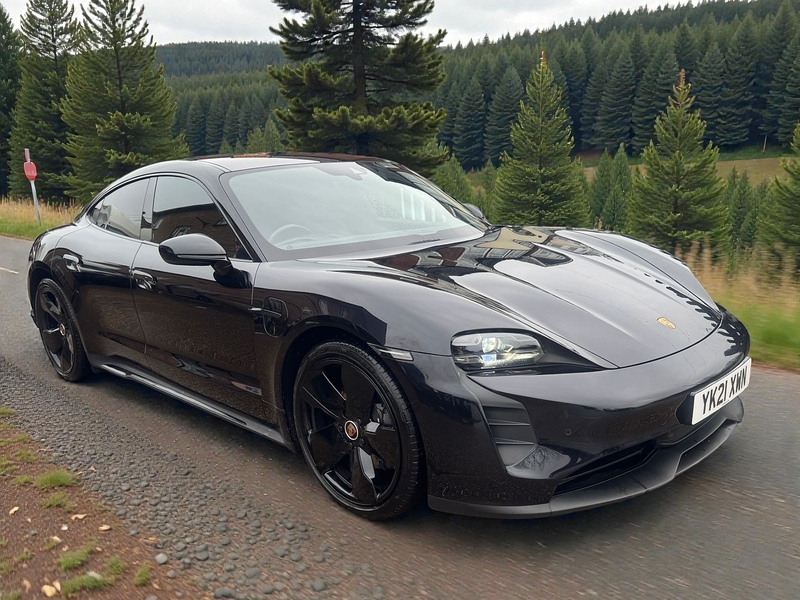 Porsche Performance Plus 93.4kWh Saloon 4dr Electric Auto RWD (476 ps)