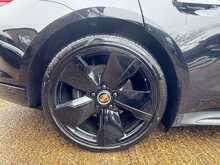 Porsche Taycan Performance Plus 