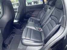 Porsche Taycan Performance Plus 