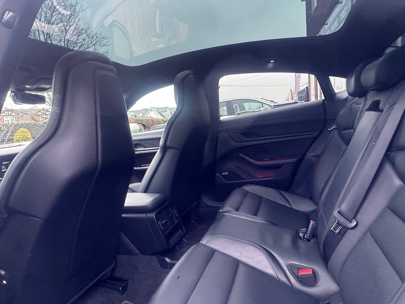 Porsche Performance Plus 93.4kWh Saloon 4dr Electric Auto RWD (476 ps)