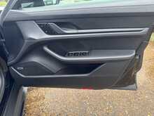 Porsche Taycan Performance Plus 