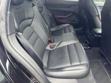 Porsche Taycan Performance Plus 