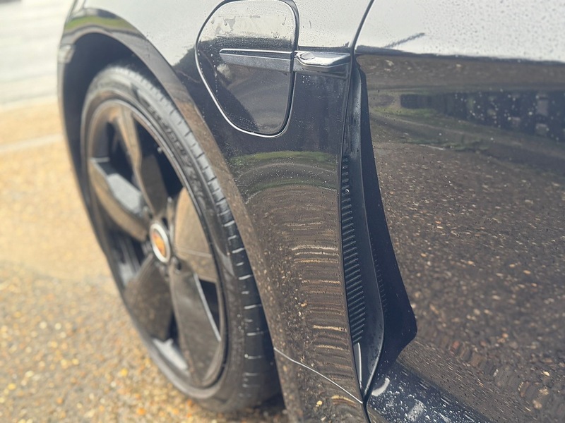 Porsche Performance Plus 93.4kWh Saloon 4dr Electric Auto RWD (476 ps)