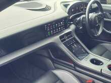 Porsche Taycan Performance Plus 