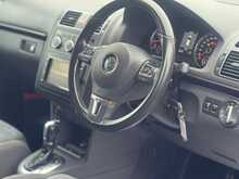 Volkswagen Touran Se Tsi Dsg 