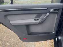 Volkswagen Touran Se Tsi Dsg 