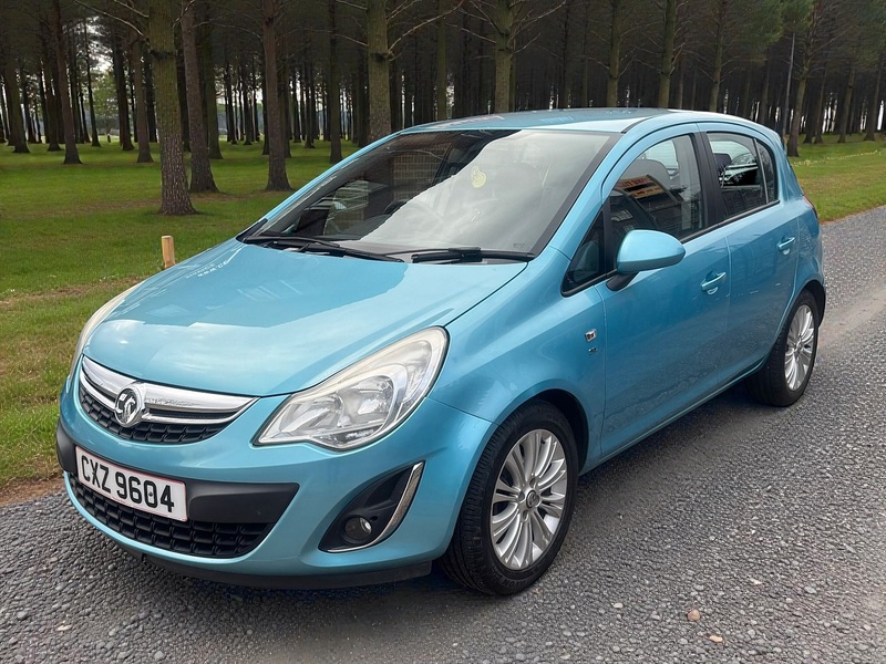 Vauxhall 1.4 16V SE Hatchback 5dr Petrol Auto Euro 5 (100 ps)