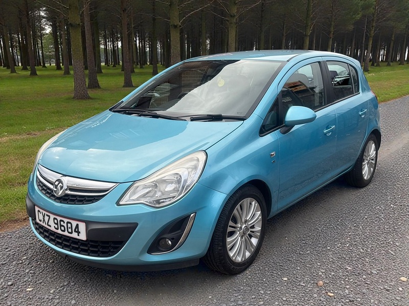 Vauxhall 1.4 16V SE Hatchback 5dr Petrol Auto Euro 5 (100 ps)