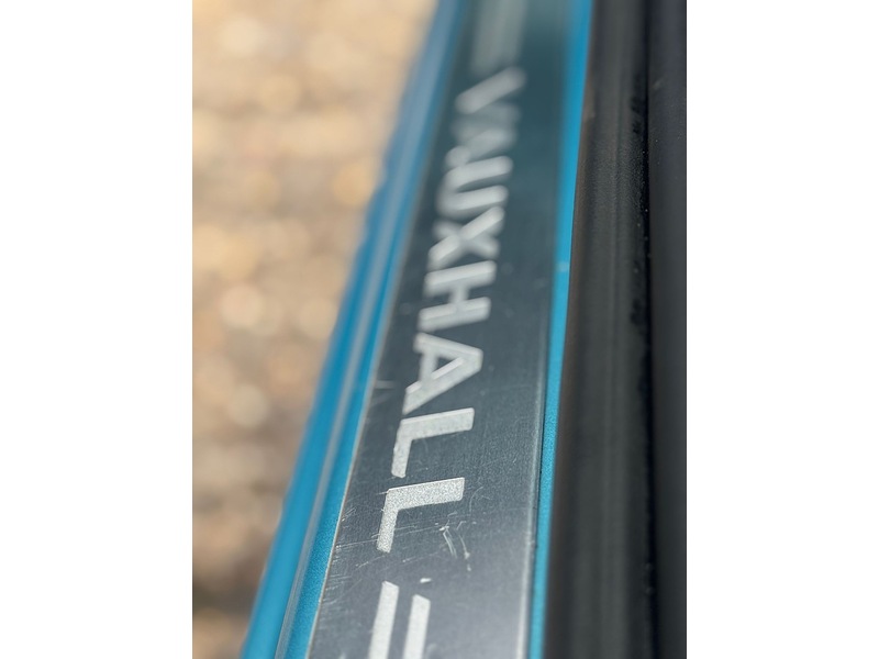 Vauxhall 1.4 16V SE Hatchback 5dr Petrol Auto Euro 5 (100 ps)