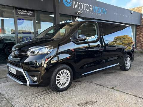 1.5D Shuttle Medium MPV 5dr Diesel Manual MWB Euro 6 (s/s) (9 Seat) (120 ps)