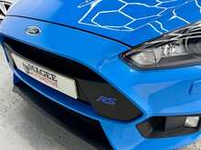 2016 Ford Focus RS 5dr – The Ultimate Hot Hatch