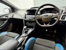 2016 Ford Focus RS 5dr – The Ultimate Hot Hatch