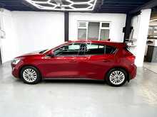 Ford Focus 1.0T EcoBoost Titanium Hatchback 5dr Petrol Manual Euro 6 (s/s) (125 ps) 