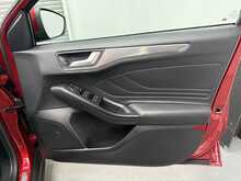 Ford Focus 1.0T EcoBoost Titanium Hatchback 5dr Petrol Manual Euro 6 (s/s) (125 ps) 