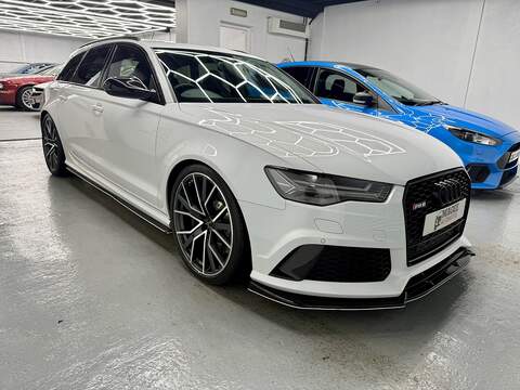 4.0 TFSI V8 Performance Estate 5dr Petrol Tiptronic quattro Euro 6 (s/s) (605 ps)
