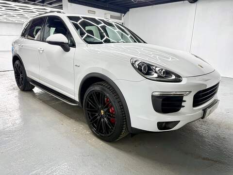 3.0 TD V6 SUV 5dr Diesel TiptronicS 4WD Euro 6 (s/s) (262 ps)