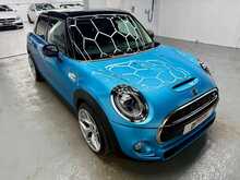 MINI Hatch 2.0 Cooper S Hatchback 5dr Petrol Steptronic Euro 