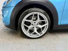 MINI Hatch 2.0 Cooper S Hatchback 5dr Petrol Steptronic Euro 