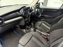 MINI Hatch 2.0 Cooper S Hatchback 5dr Petrol Steptronic Euro 