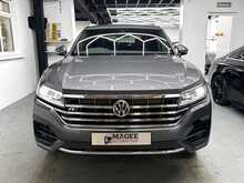 2018 Volkswagen Touareg 3.0 V6 TDI R-Line 286bhp