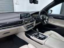 BMW 7 Series 3.0 730d MHT M Sport Saloon 4dr Diesel Hybrid Auto Euro 6 (s/s) (286 ps) 