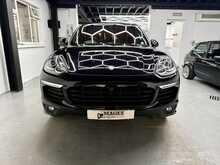 2018 Porsche Cayenne 3.0 V6 Diesel S Platinum Edition