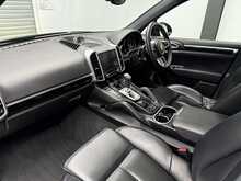 2018 Porsche Cayenne 3.0 V6 Diesel S Platinum Edition