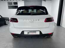 Porsche Macan 2.0T SUV 5dr Petrol PDK 4WD Euro 6 (s/s) (252 ps) 