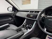 Land Rover Range Rover Sport 3.0 SD V6 HSE Dynamic SUV 5dr Diesel Auto 4WD Euro 6 (s/s) (306 ps) 
