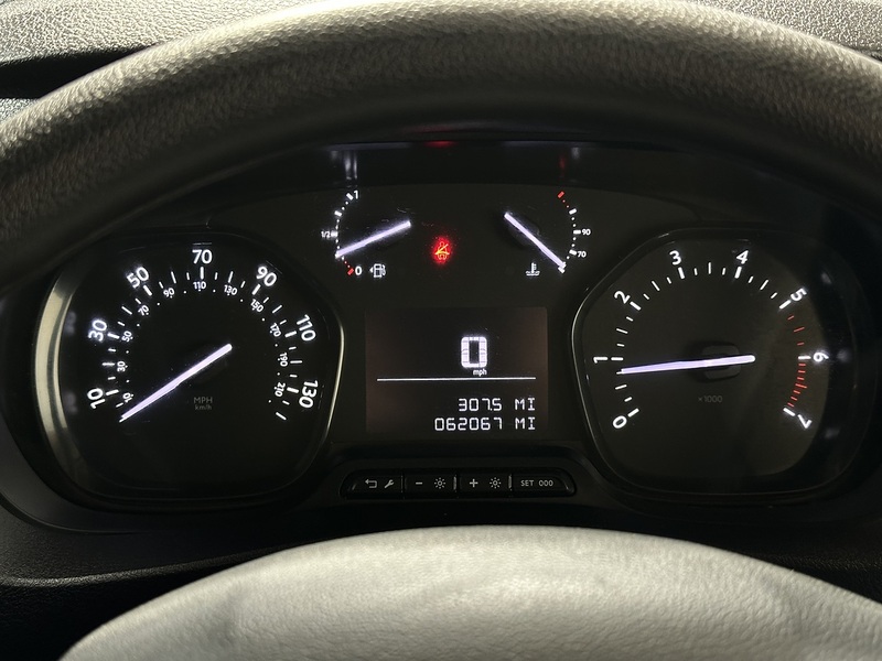 Peugeot Expert BlueHDi 1000 Professional - U1014