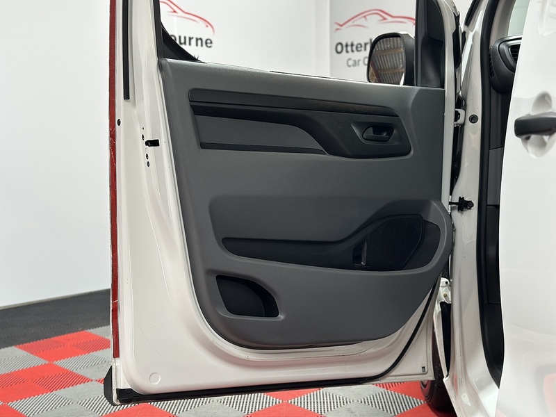 Peugeot Expert BlueHDi 1000 Professional - U1014