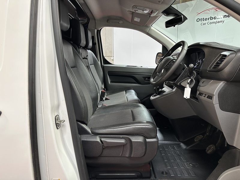 Peugeot Expert BlueHDi 1000 Professional - U1014