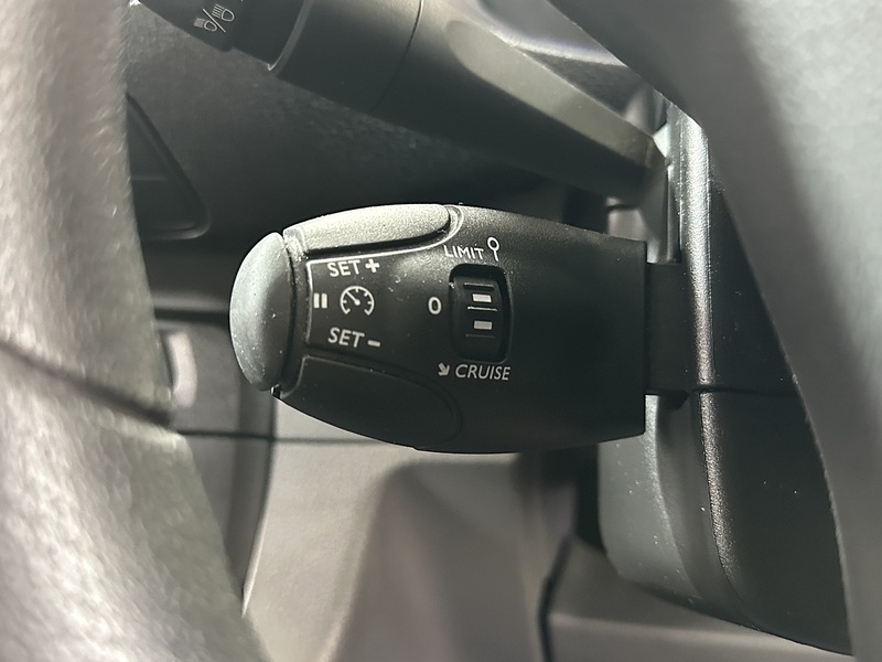 Peugeot Expert BlueHDi 1000 Professional - U1014