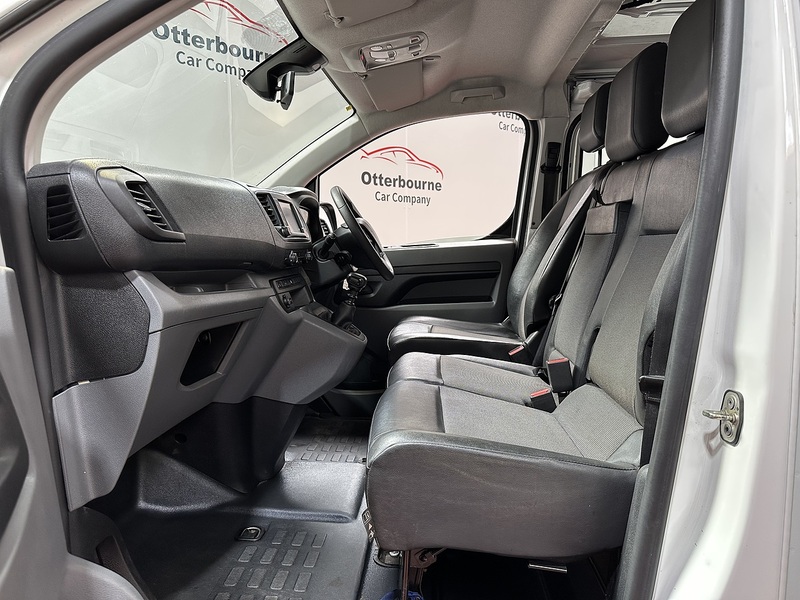 Peugeot Expert BlueHDi 1000 Professional - U1084