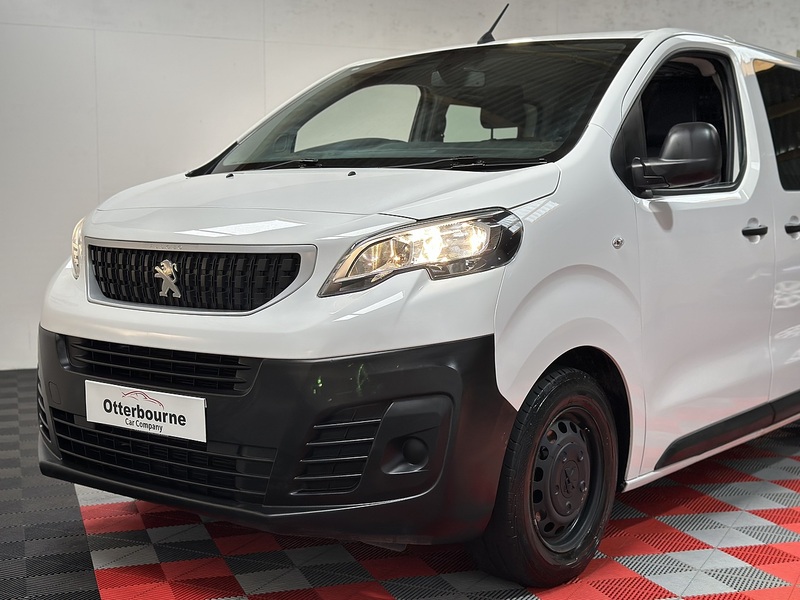 Peugeot Expert BlueHDi 1000 Professional - U1084