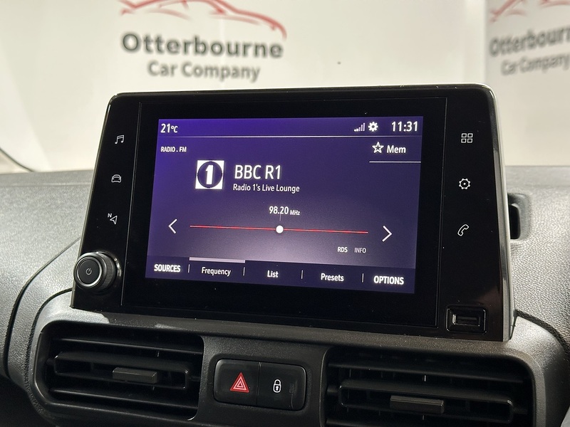 Vauxhall Combo Turbo D 2300 Sportive - U1146