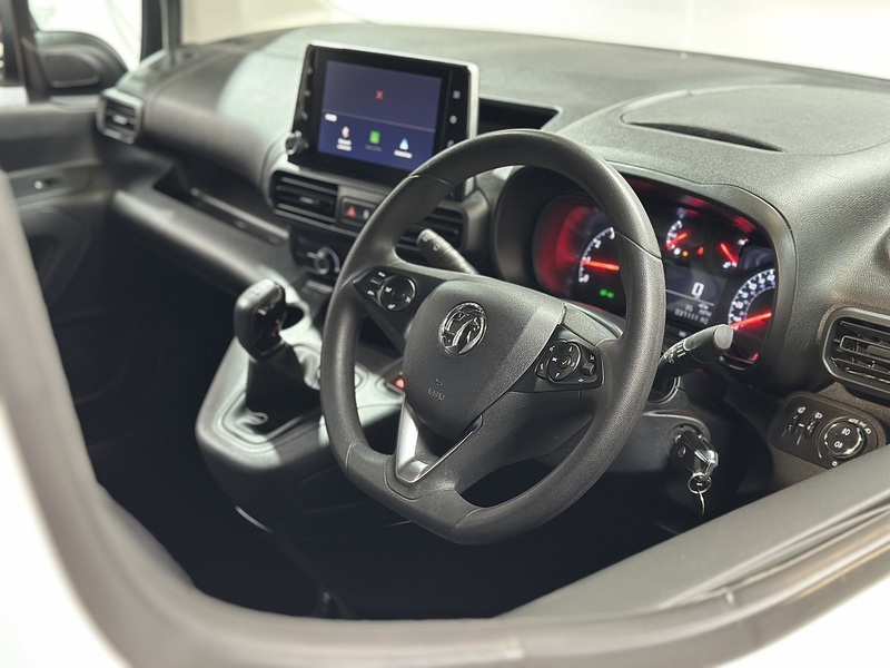 Vauxhall Combo Turbo D 2300 Sportive - U1146