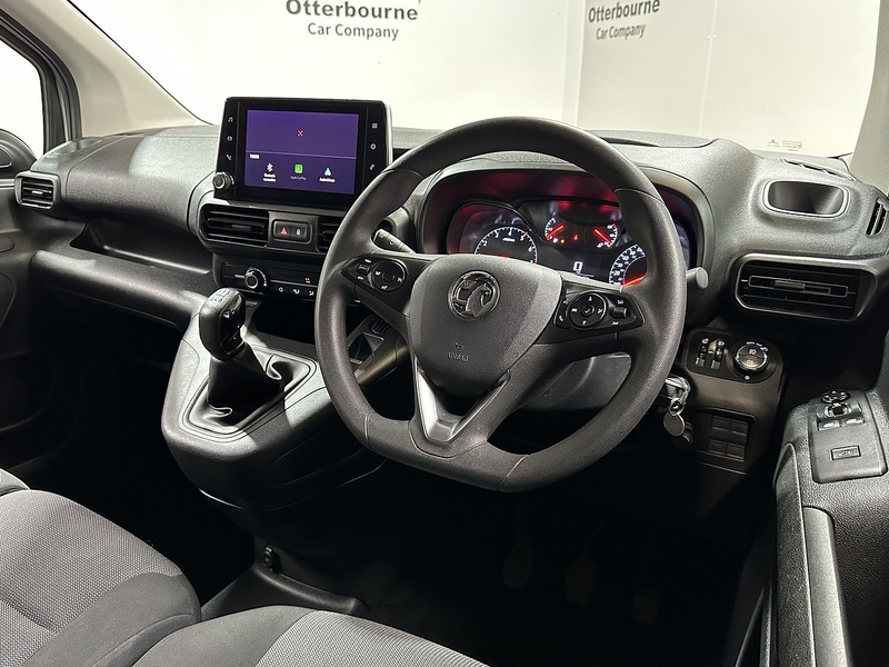 Vauxhall Combo Turbo D 2300 Sportive - U1146