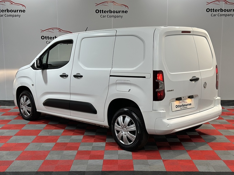 Vauxhall Combo Turbo D 2300 Sportive - U1146