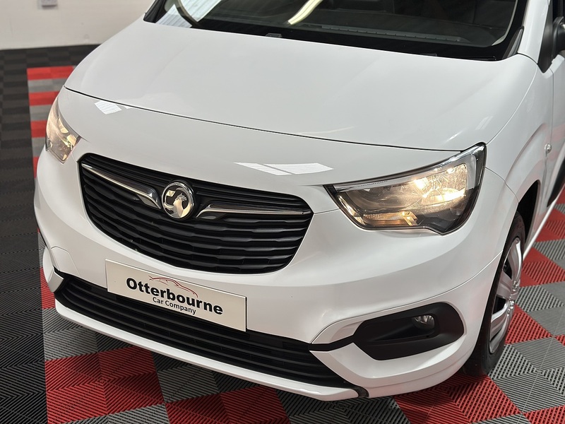 Vauxhall Combo Turbo D 2300 Sportive - U1146