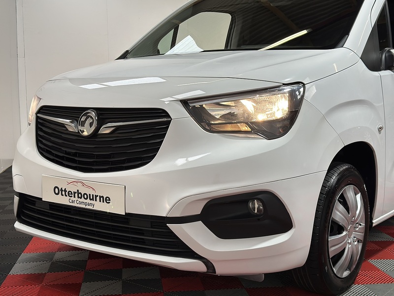 Vauxhall Combo Turbo D 2300 Sportive - U1146