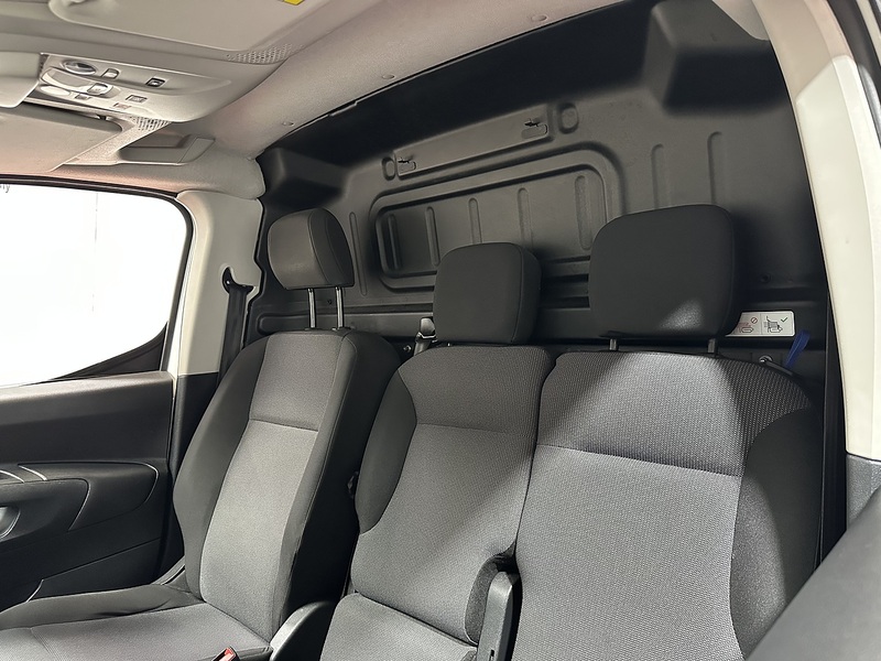 Vauxhall Combo Turbo D 2300 Sportive - U1146