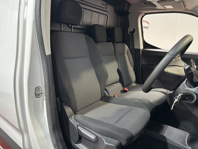 Vauxhall Combo Turbo D 2300 Sportive - U1147