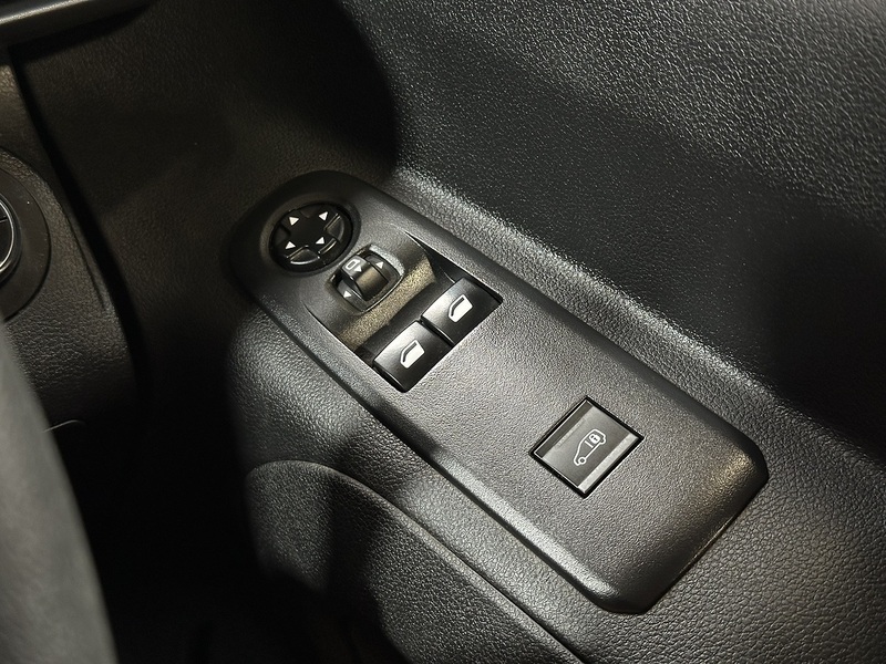 Vauxhall Combo Turbo D 2300 Sportive - U1147